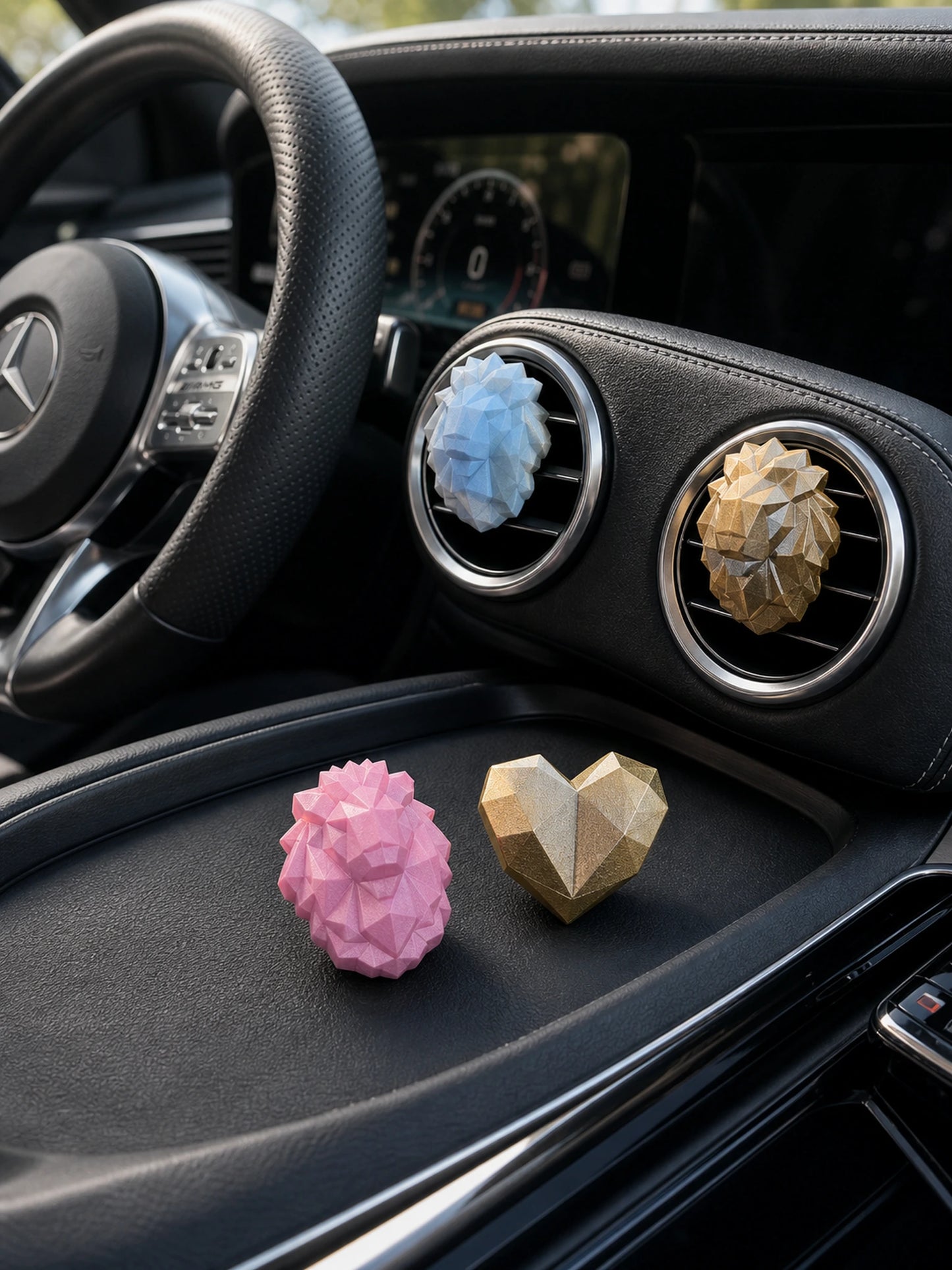Faceted Lion & Heart Car Vent Diffuser - selected style collection image