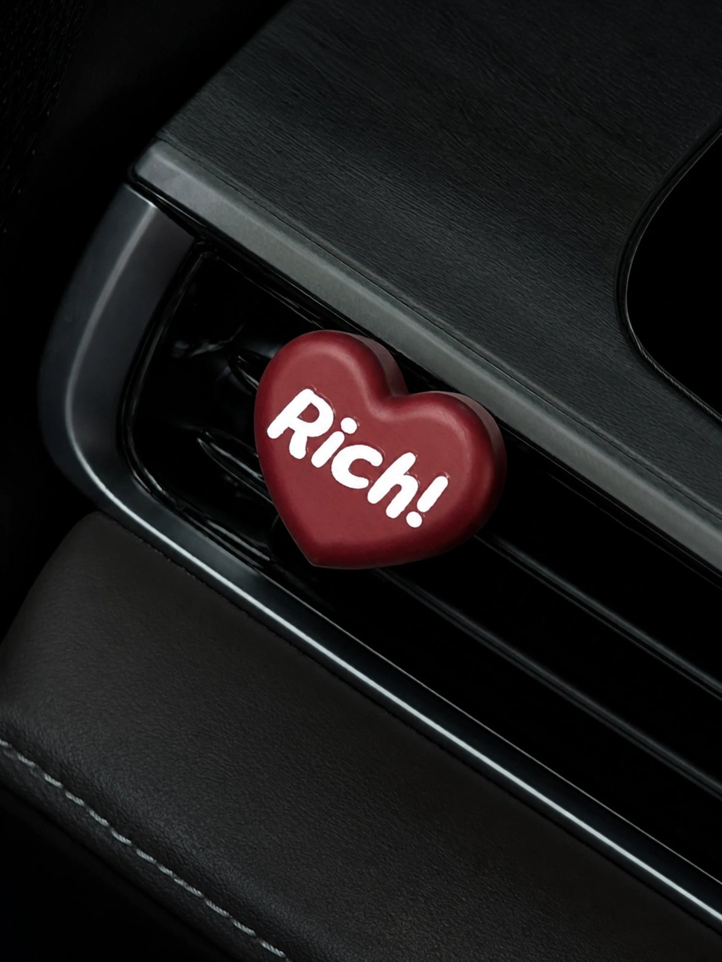 Rich heart companion piece mounted on a compatible car vent
