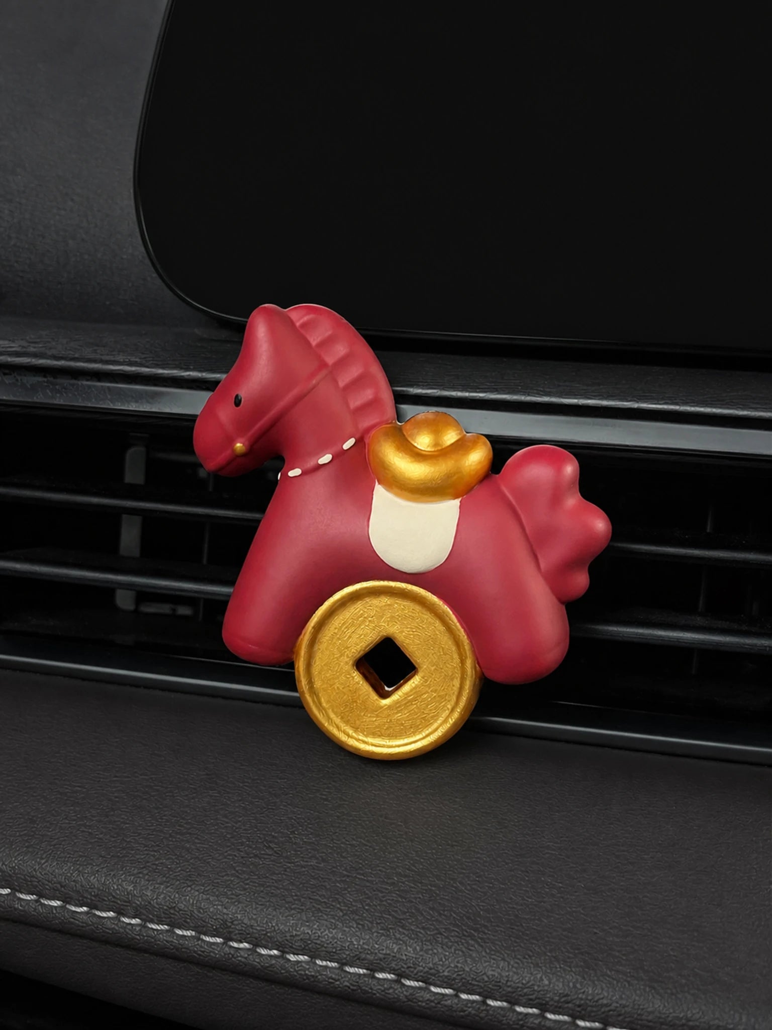 Scarlet Horse shown from a second straight vent-mounted angle