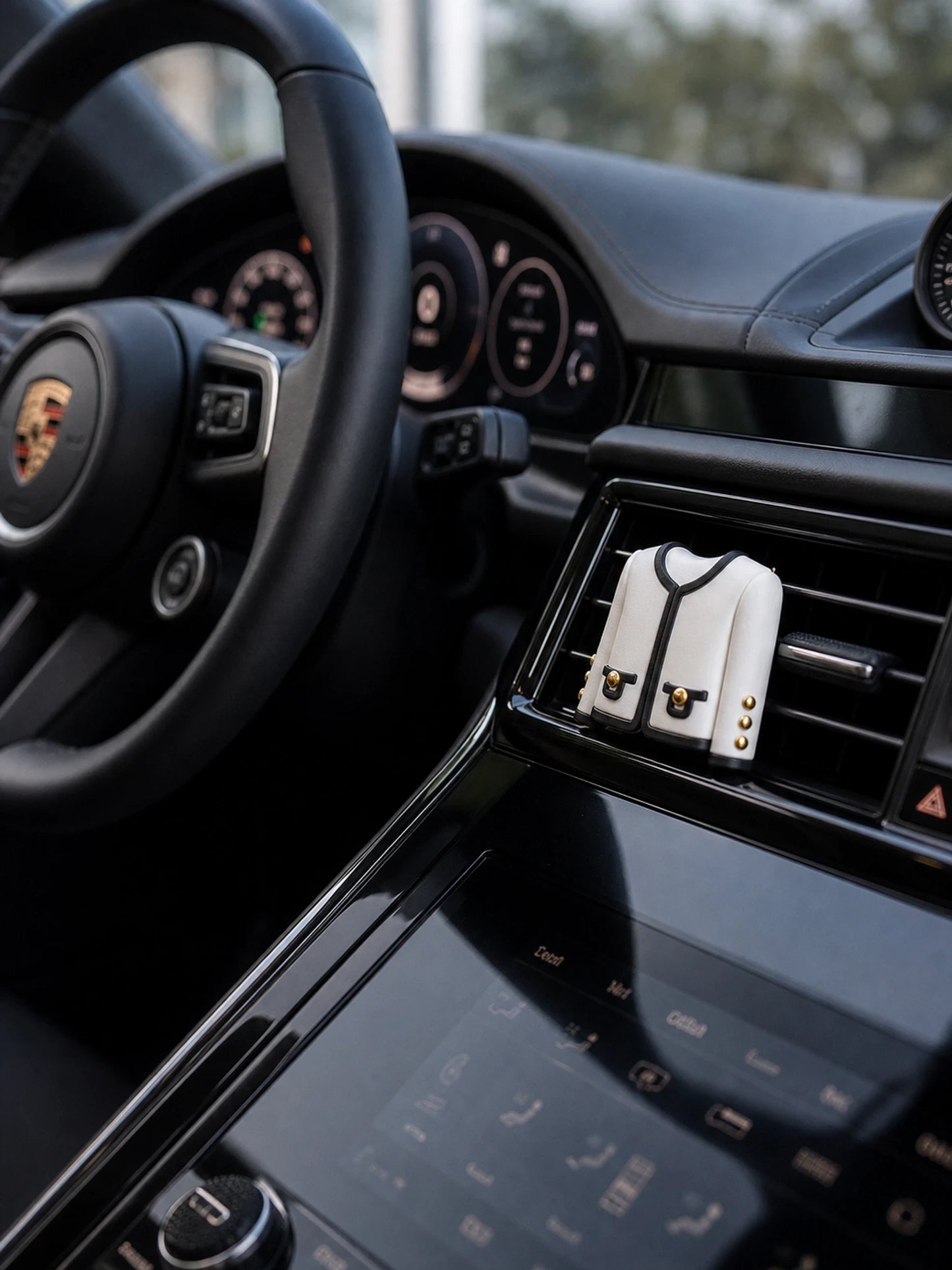 Boutique Icon Car Vent Diffuser - use scene guide image