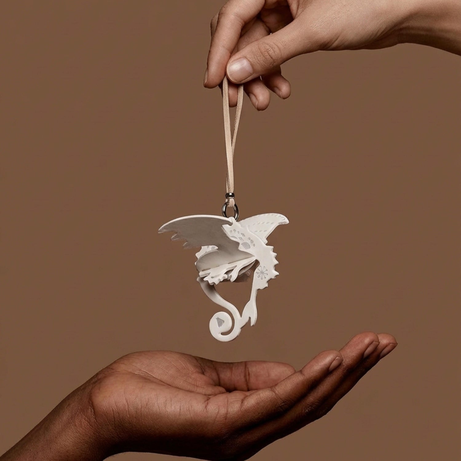 Decorative dragon scent charm for wardrobe bag and bedside