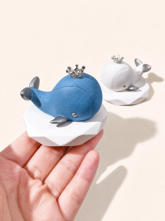 Whale diffuser set clean white background product shot